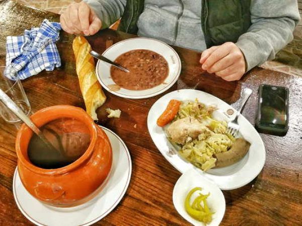 Babarrun jatea  eta sagardoa txotxetik!