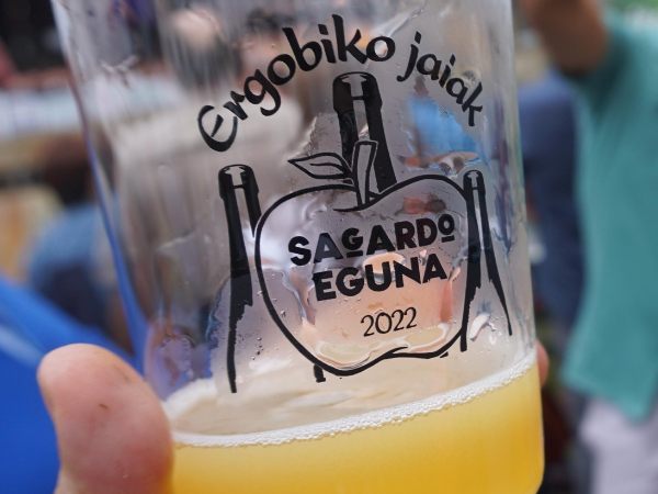 Petritegi en la fiesta de la sidra de Ergobia